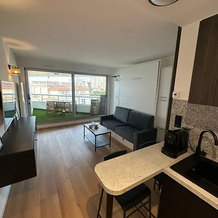 Apartman Miramar Front De - & Thalasso